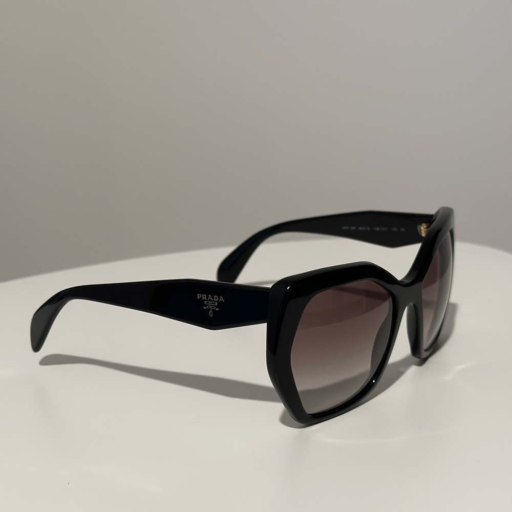 PRADA sunglasses 
PR 16R Heritage